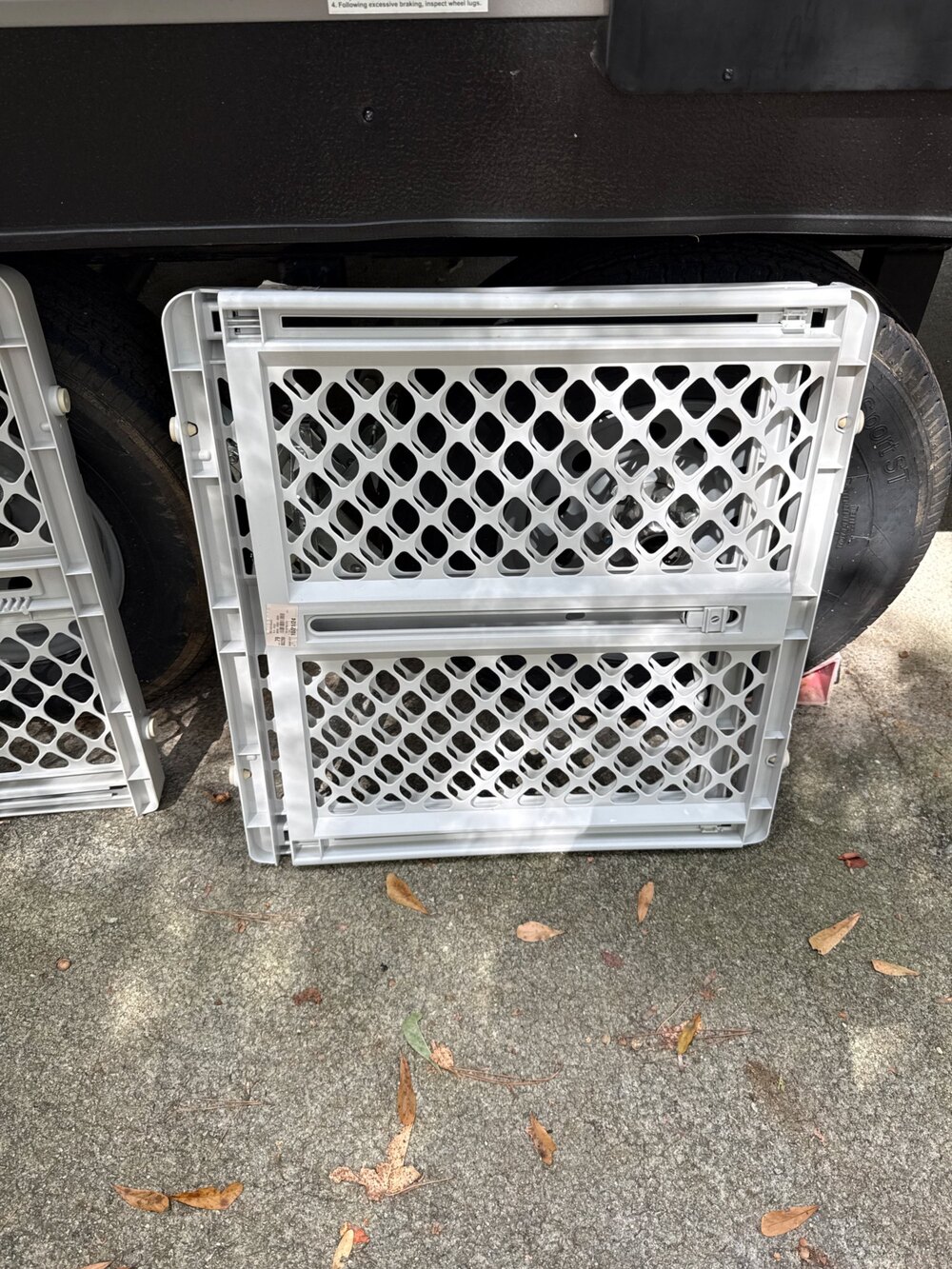 NS Supergate Expandable Baby Gate 33 To 42 Inches Gray